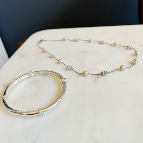 Jewelry - Bundle of Silver, Pearl, & Rhinestones Necklace w/Silver & Rhinestones Bracelet